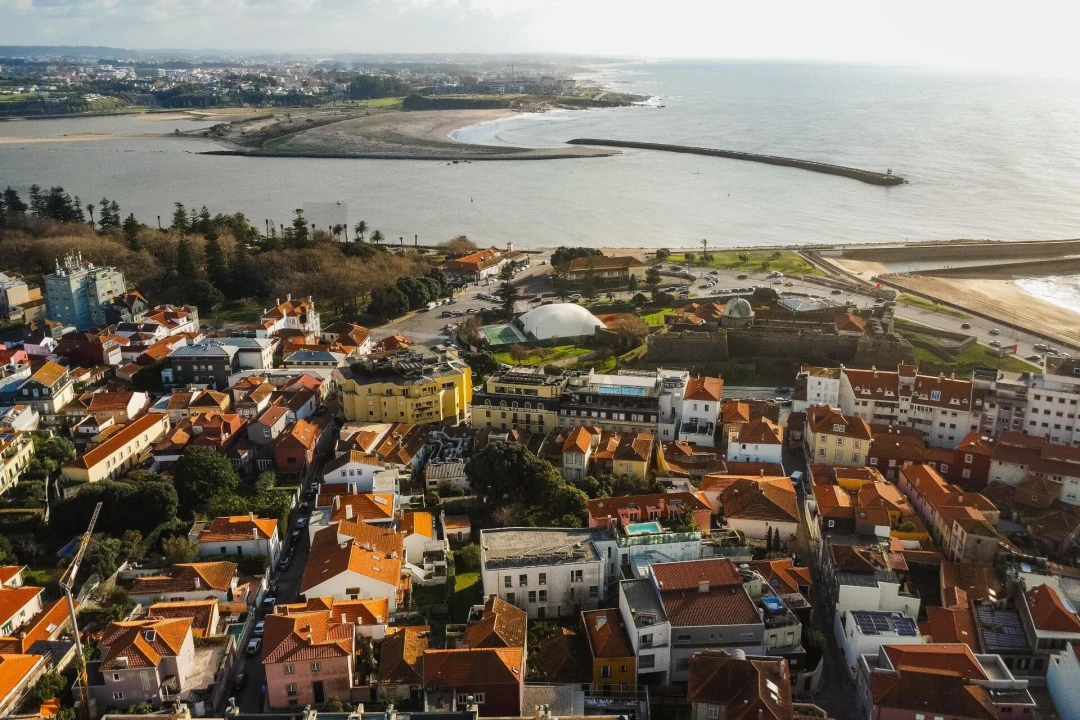 Moradia T5 para Venda em Aldoar, Foz do Douro e Nevogilde Foto 4