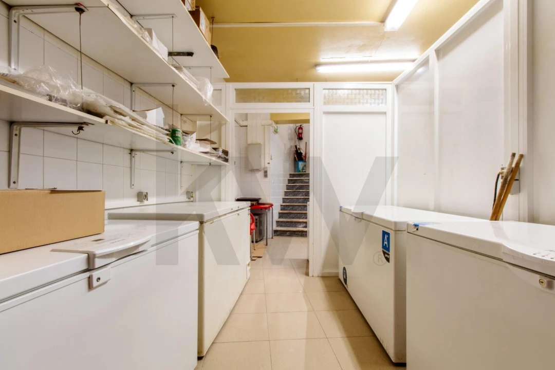 Negócio para Venda em Fanhões Foto 42