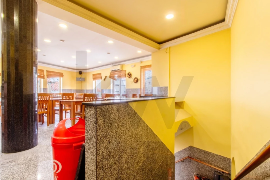 Negócio para Venda em Fanhões Foto 21