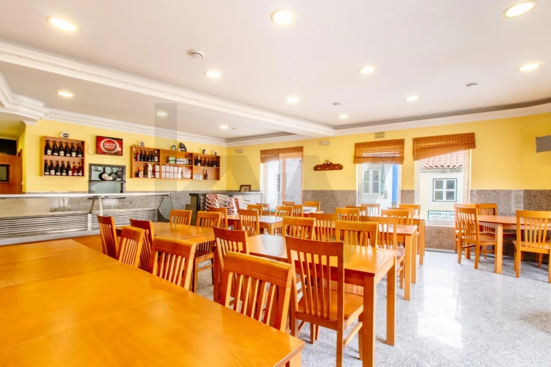 Negócio para Venda em Fanhões Foto 24