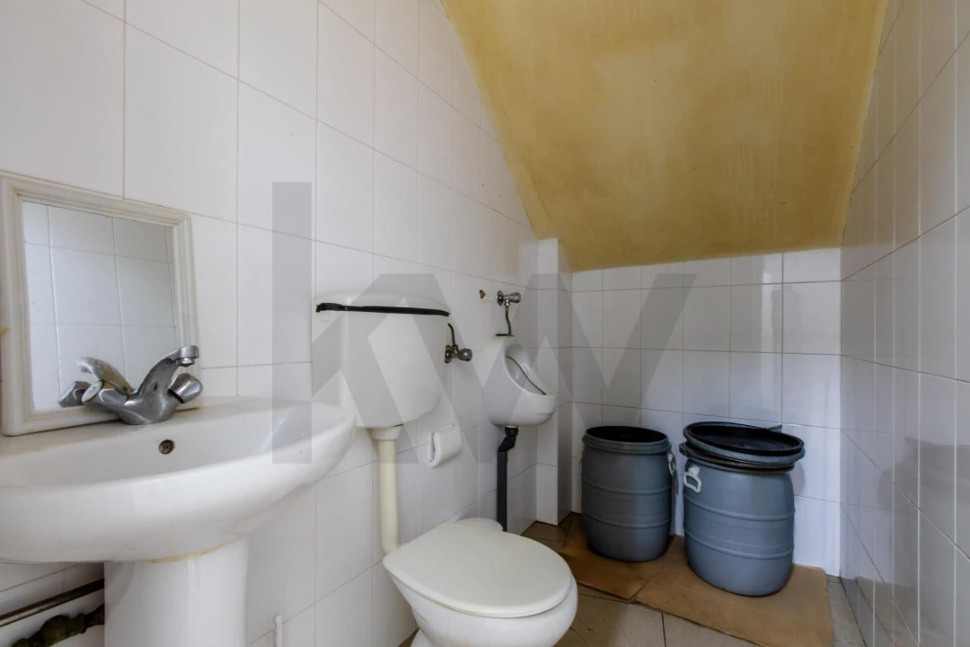 Negócio para Venda em Fanhões Foto 39