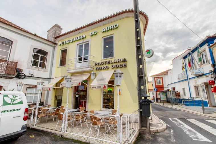 Negócio para Venda em Fanhões Foto 1