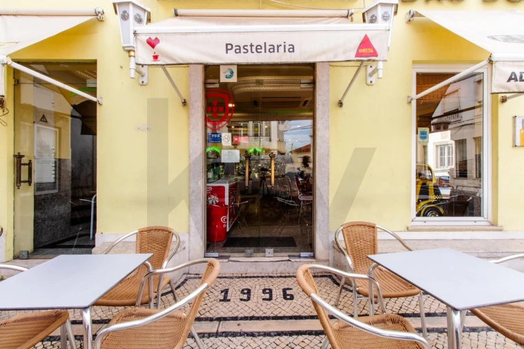 Negócio para Venda em Fanhões Foto 29