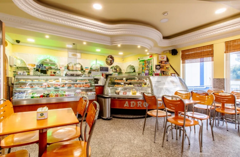 Negócio para Venda em Fanhões Foto 3