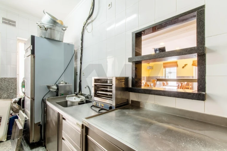 Negócio para Venda em Fanhões Foto 52