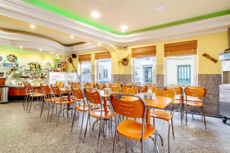 Negócio para Venda em Fanhões Foto 6