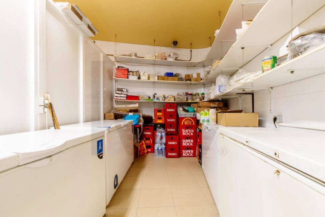 Negócio para Venda em Fanhões Foto 41