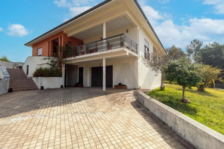 Moradia T4 para Venda em Melres e Medas Foto 3