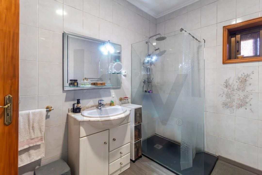 Moradia T4 para Venda em Melres e Medas Foto 16