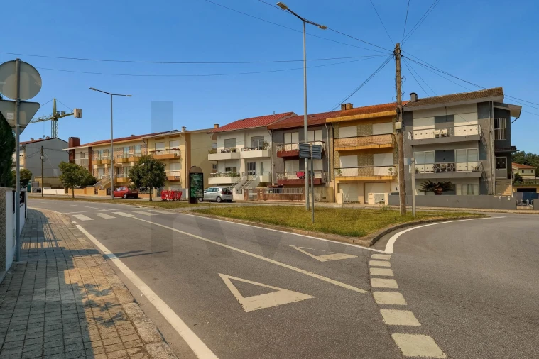 Moradia T2 para Venda em Cidade da Maia Foto 30