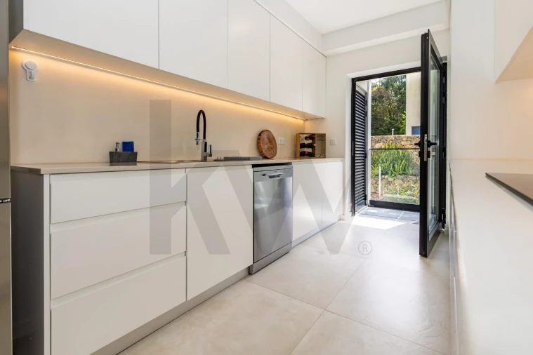 Apartamento T2 para Venda em São Vicente Ferreira Foto 8