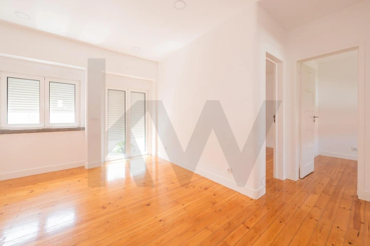 Apartamento T2 para Arrendamento em Alvalade Foto 5
