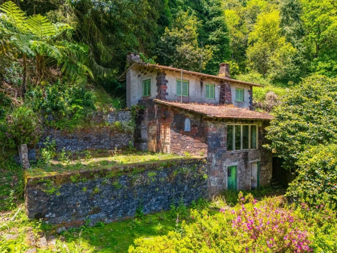 Moradia T3 para Venda em São Roque do Faial Foto 1