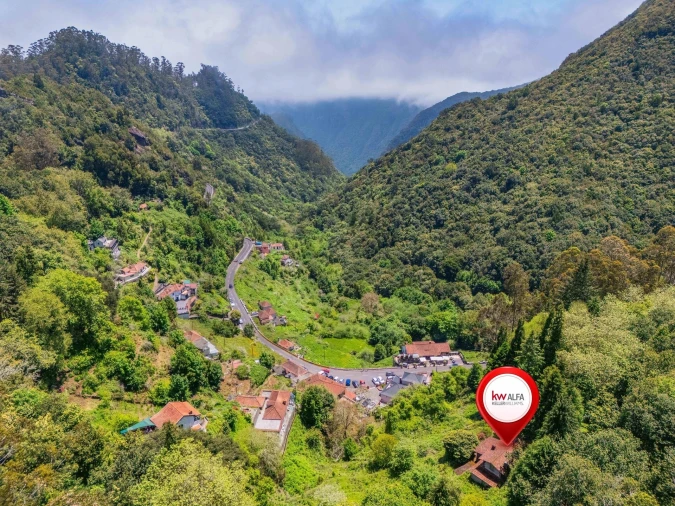 Moradia T3 para Venda em São Roque do Faial Foto 9