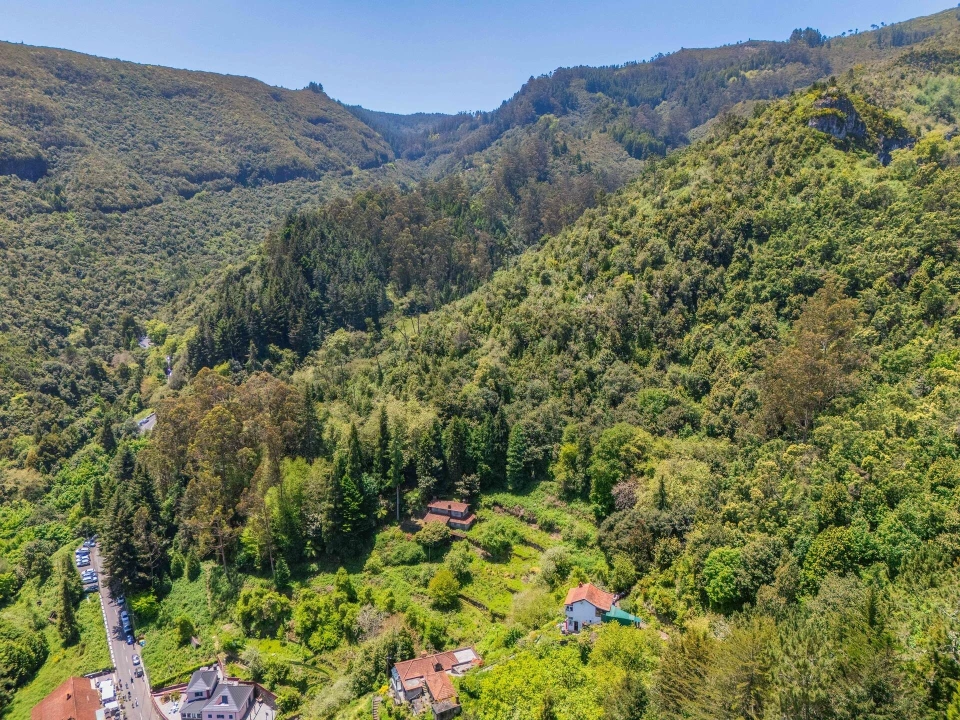 Moradia T3 para Venda em São Roque do Faial Foto 19