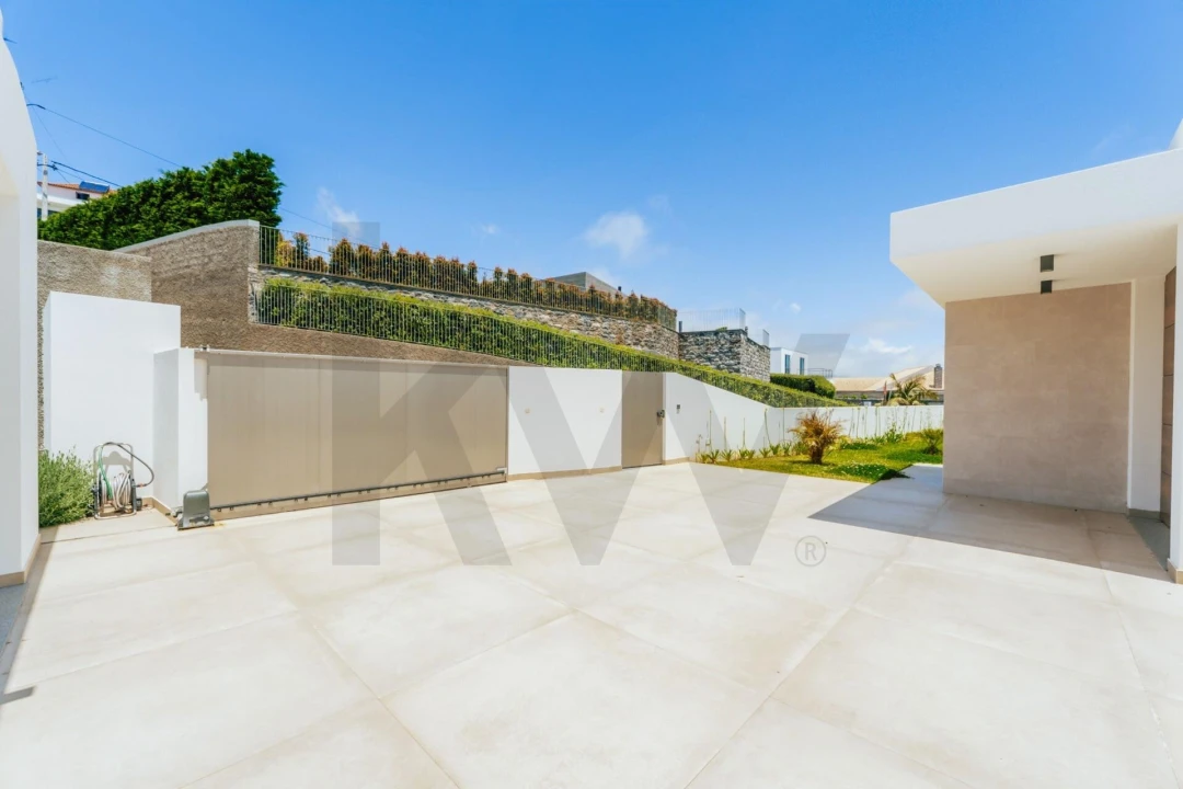 Moradia T3 para Venda em Prazeres Foto 30