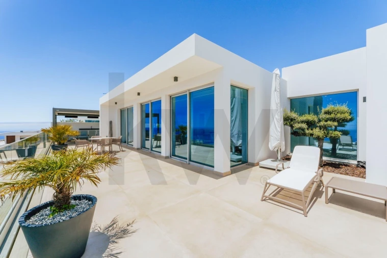 Moradia T3 para Venda em Prazeres Foto 23