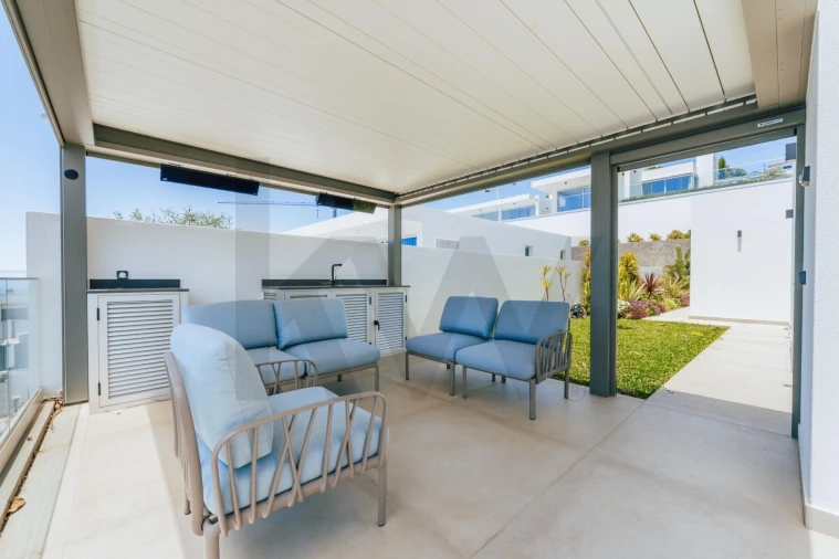 Moradia T3 para Venda em Prazeres Foto 17