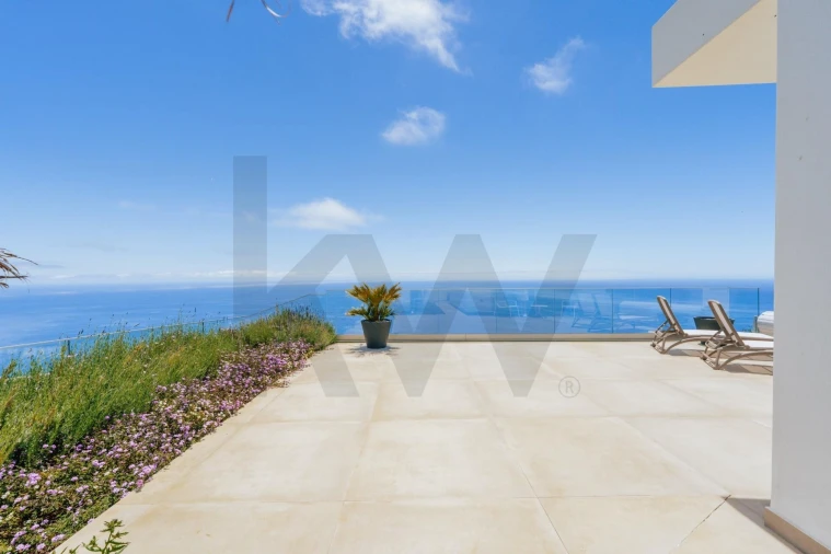 Moradia T3 para Venda em Prazeres Foto 26