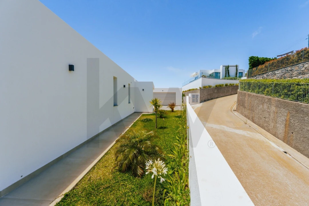 Moradia T3 para Venda em Prazeres Foto 27