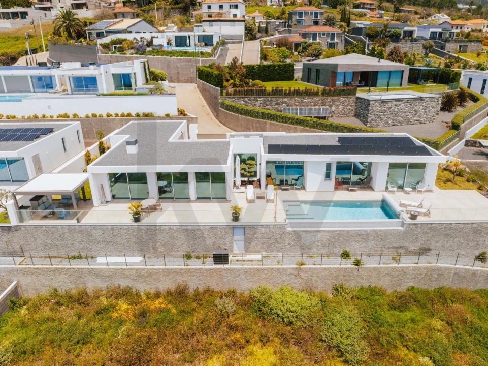 Moradia T3 para Venda em Prazeres Foto 9