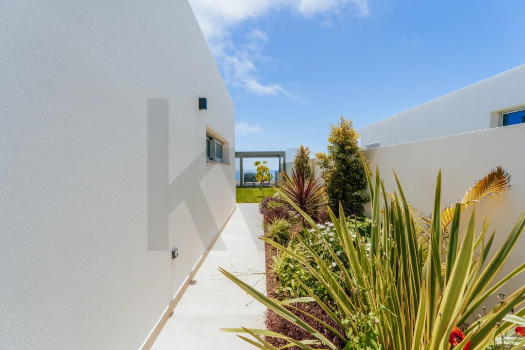 Moradia T3 para Venda em Prazeres Foto 20