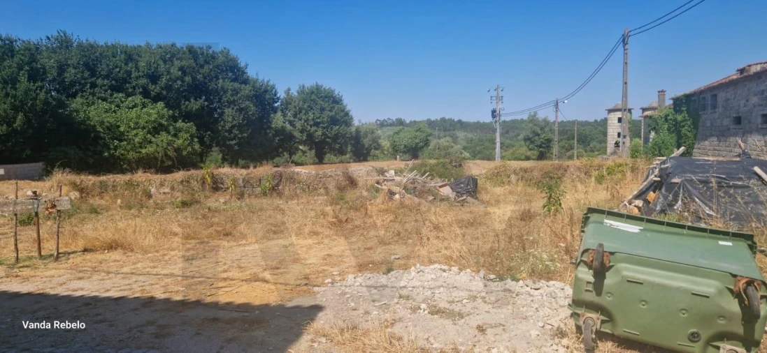 Terreno para Venda em Ázere e Covelo Foto 11