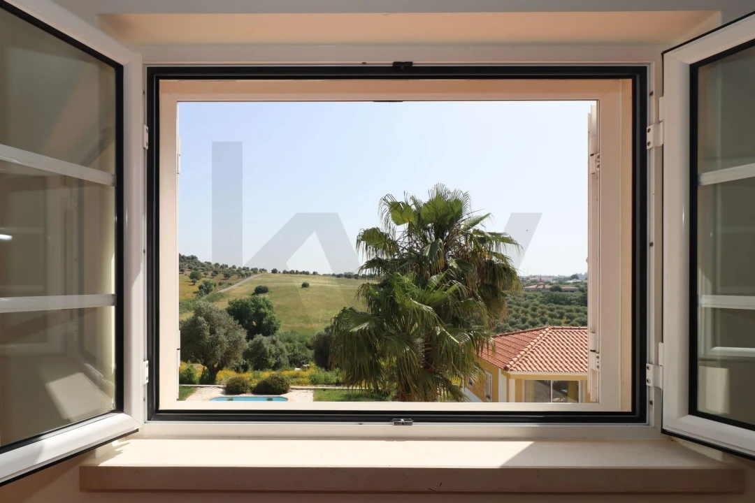 Moradia T5 para Venda em Moçarria Foto 29