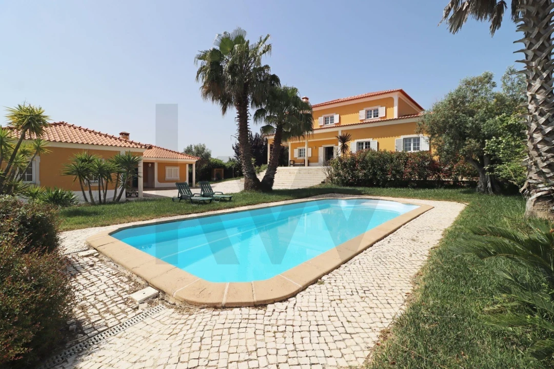 Moradia T5 para Venda em Moçarria Foto 50