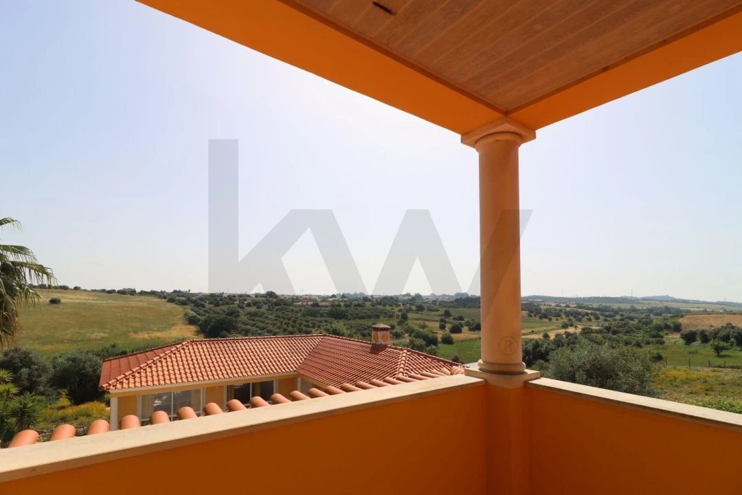 Moradia T5 para Venda em Moçarria Foto 40