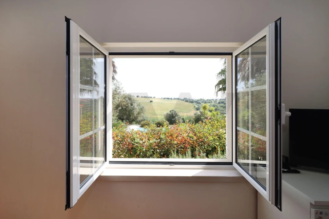 Moradia T5 para Venda em Moçarria Foto 26