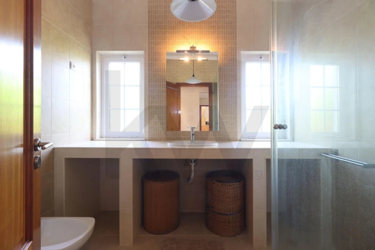 Moradia T5 para Venda em Moçarria Foto 25