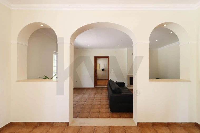 Moradia T5 para Venda em Moçarria Foto 15