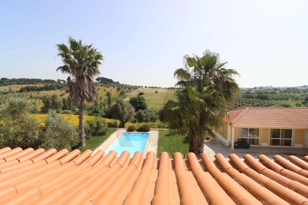 Moradia T5 para Venda em Moçarria Foto 41