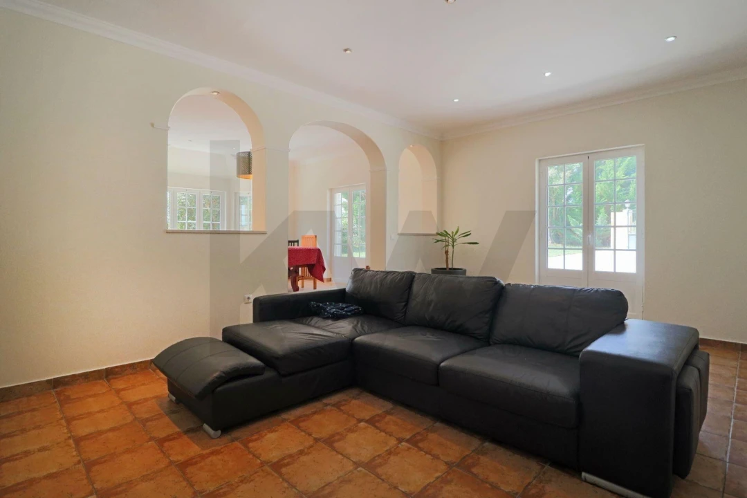 Moradia T5 para Venda em Moçarria Foto 18