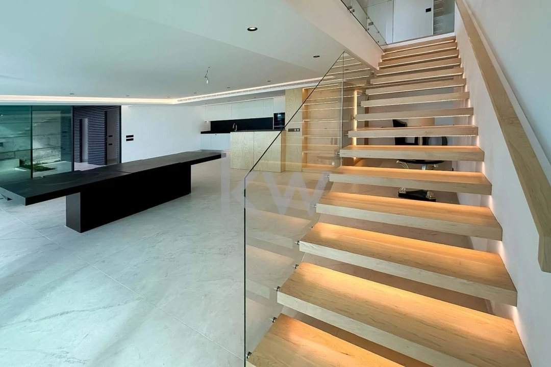 Moradia T4 para Venda em Funchal (Santa Maria Maior) Foto 12