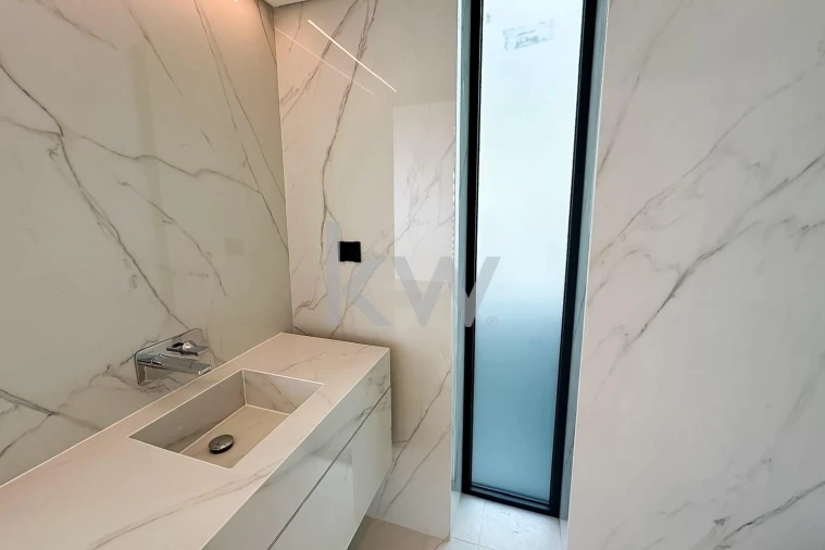 Moradia T4 para Venda em Funchal (Santa Maria Maior) Foto 17