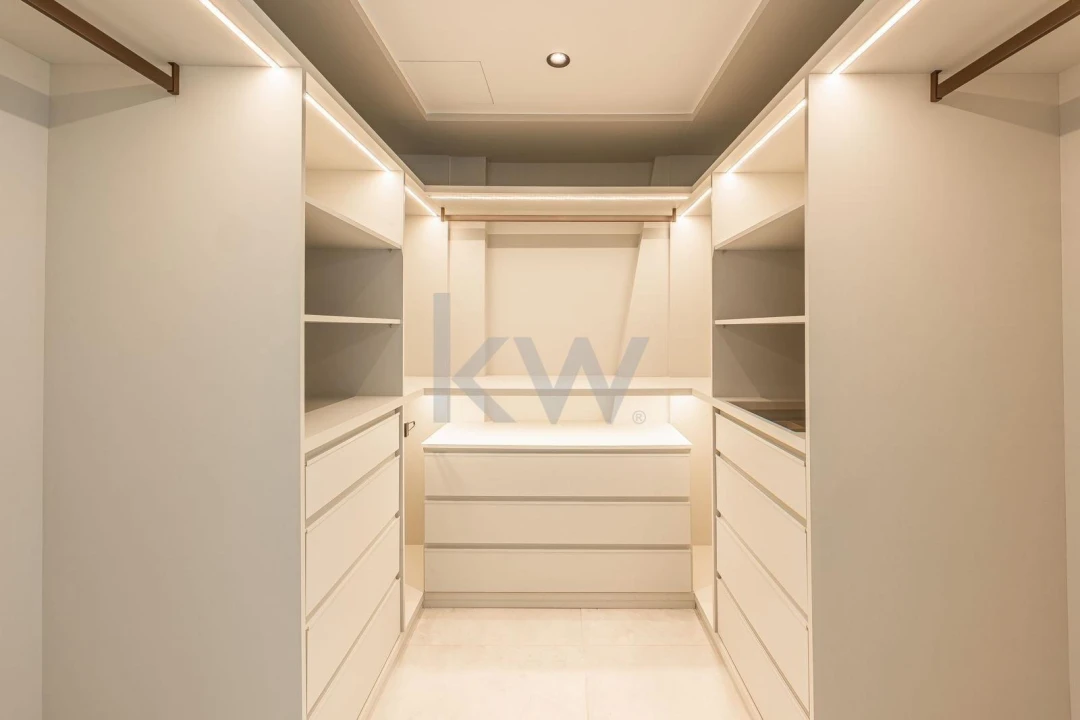 Moradia T4 para Venda em Funchal (Santa Maria Maior) Foto 21