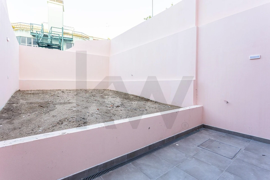 Apartamento T2 para Venda em Arroios Foto 2