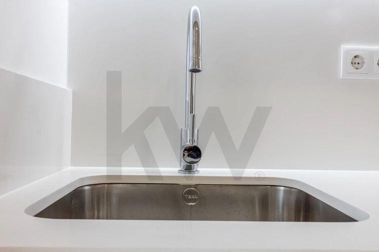Apartamento T2 para Venda em Arroios Foto 10