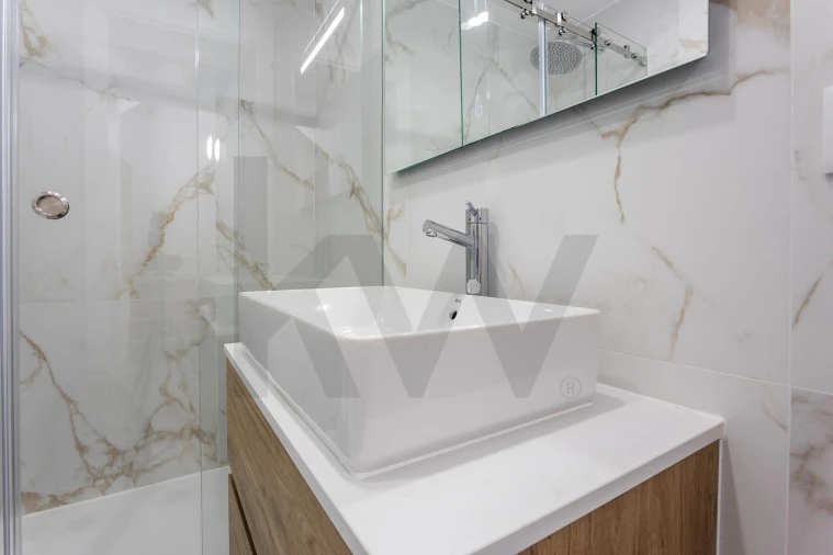 Apartamento T2 para Venda em Arroios Foto 16