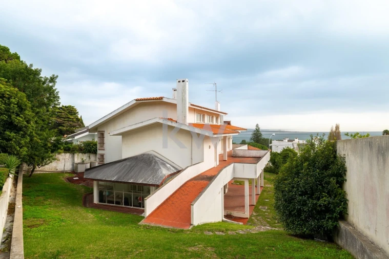 Moradia T5 para Venda em Oeiras e São Julião da Barra, Paço de Arcos e Caxias Foto 1