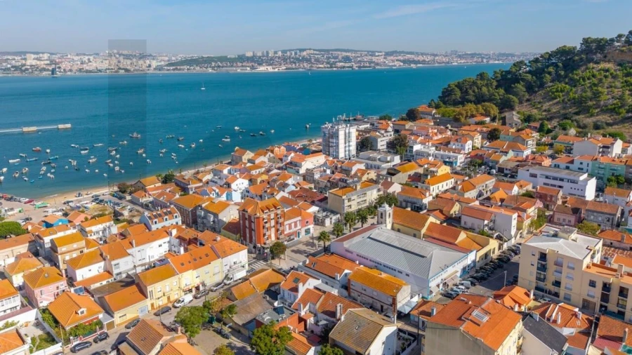 Moradia T4 para Venda em Caparica e Trafaria Foto 73