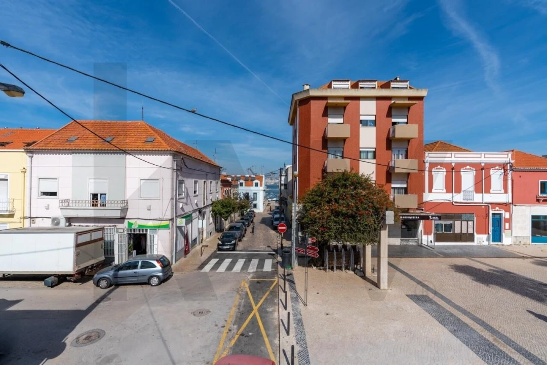 Moradia T4 para Venda em Caparica e Trafaria Foto 54