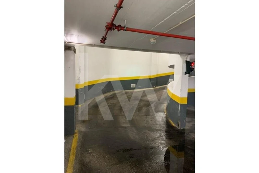 Negócio para Venda em Santo António Foto 18
