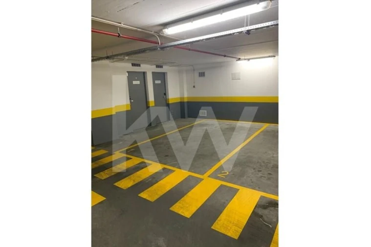 Negócio para Venda em Santo António Foto 8