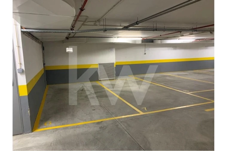 Negócio para Venda em Santo António Foto 15