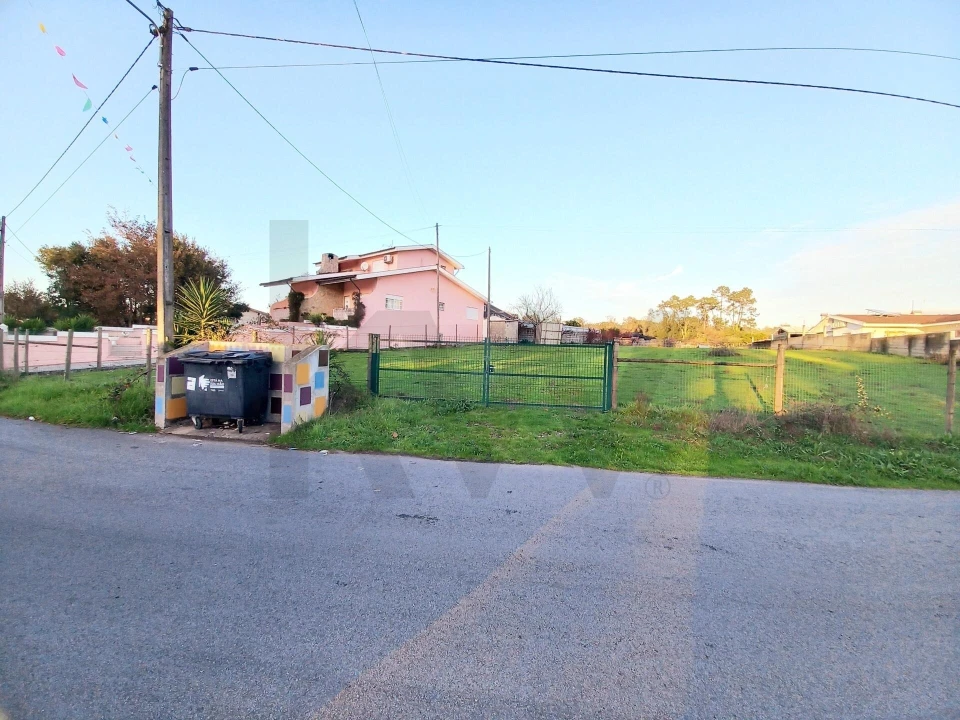 Terreno para Venda em Travassô e Óis da Ribeira Foto 2