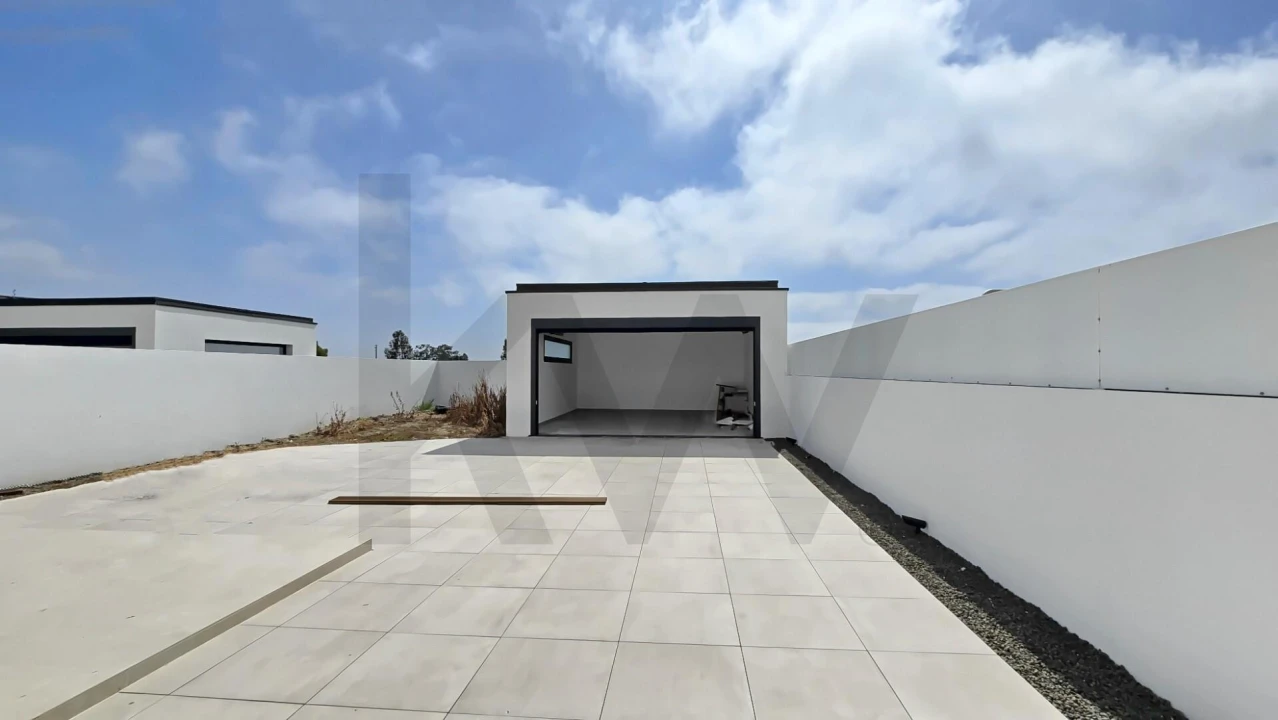 Moradia T4 para Venda em Aradas Foto 17