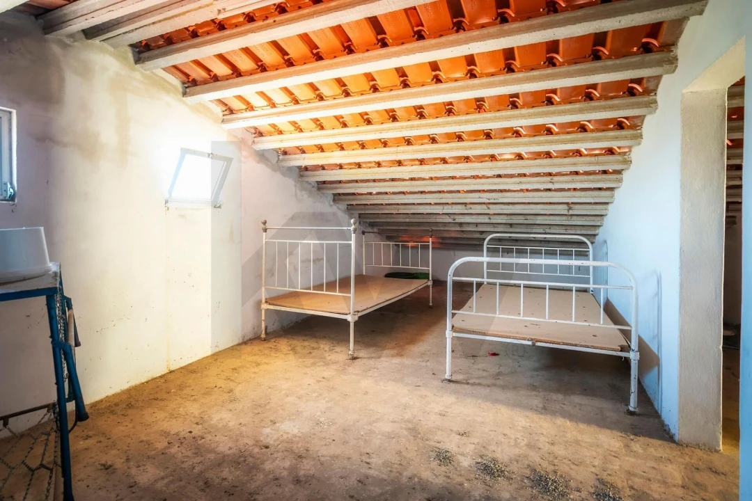 Moradia T4 para Venda em Odeleite Foto 2